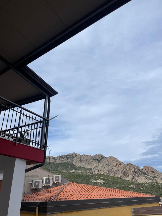Affittacamere Il Vicoletto Aria Ona Villagrande Strisaili Dış mekan fotoğraf
