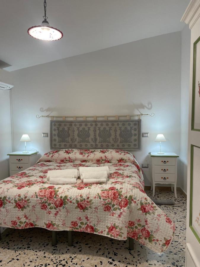 Affittacamere Il Vicoletto Aria Ona Villagrande Strisaili Dış mekan fotoğraf